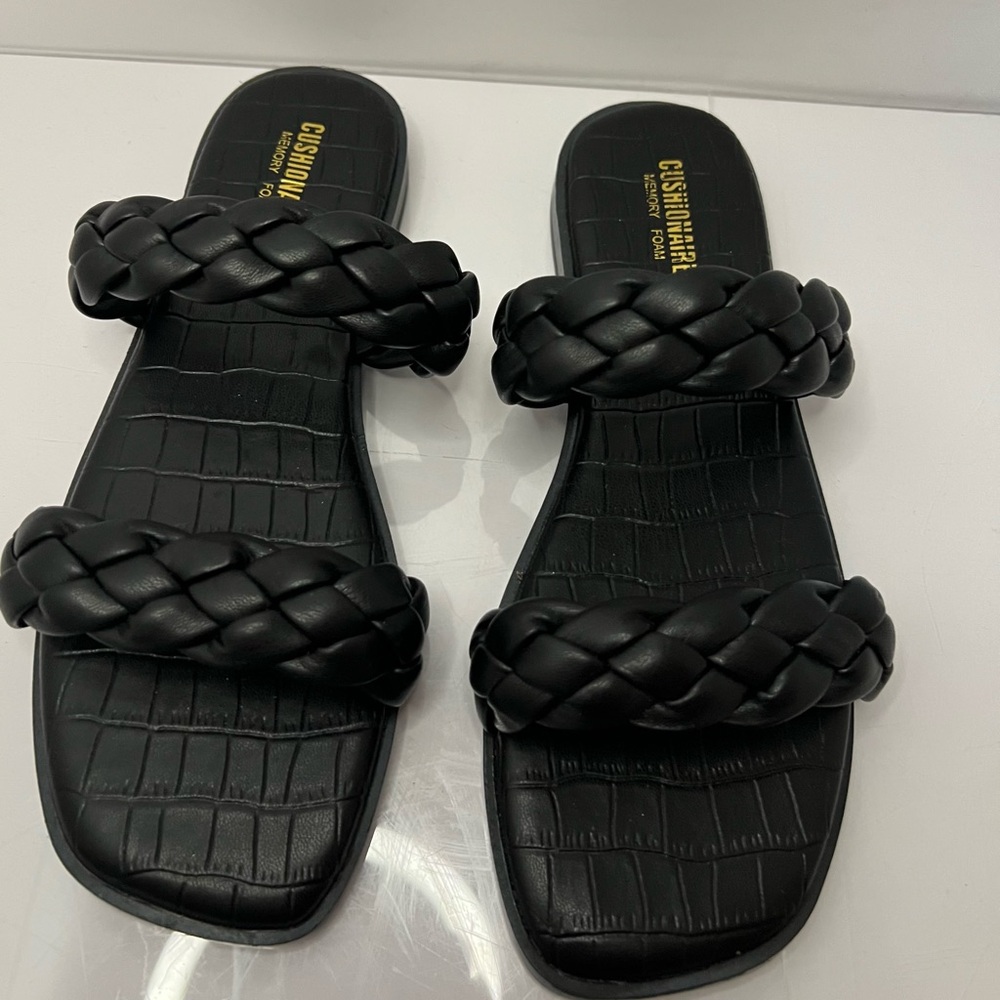CUSHIONAIRE Women's  Band Braided Black Flats Size 7M Memory Foam Sole